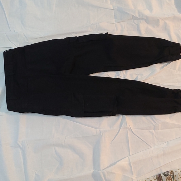 Urban Planet Cuffed Cargo Pants - Picture 2 of 4